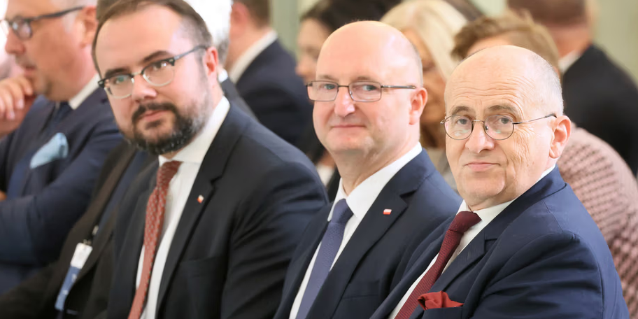 Programy dla obywateli Polski, które oferują wsparcie finansowe za przeprowadzkę za granicę